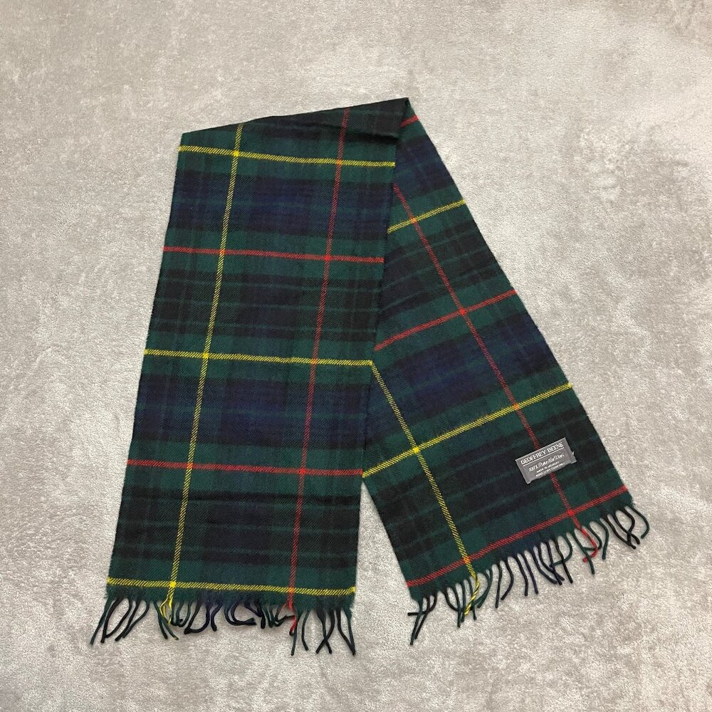 Geoffrey Beene Scarf Pure New Wool Green Tartan Plaid Winter Wrap Unisex